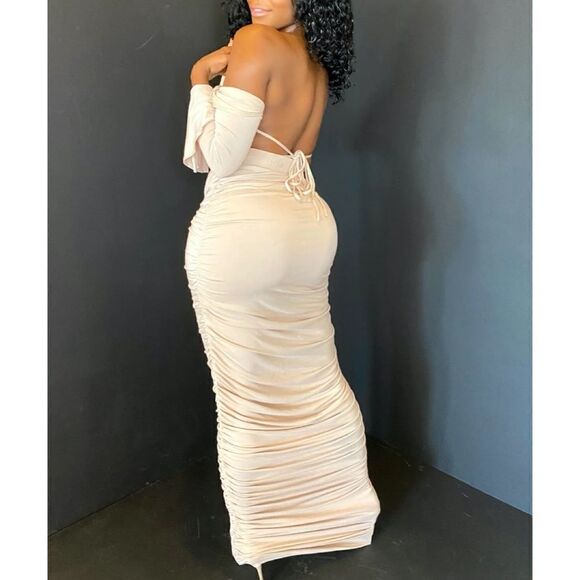 IRREGULAR
EXPOSURE - KIVIE RUGGED SET NUDE - Picture 2 of 8